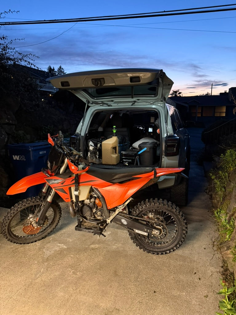 Toyota 4Runner with KTM 300 XCW on the Loowit Lift